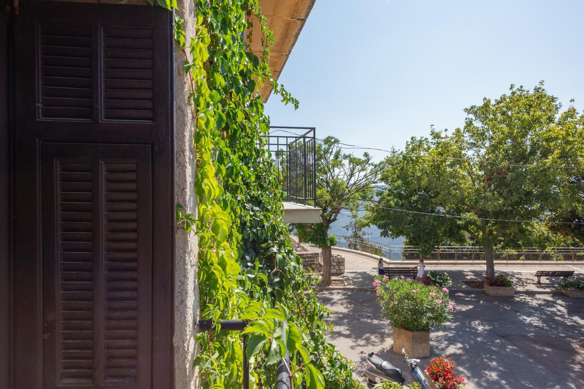 Logis Hotel Beausejour Berre-des-Alpes Exterior foto
